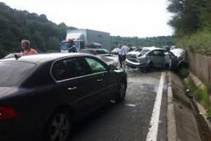 Accident pe DN1, la Cornu. Patru masini implicate