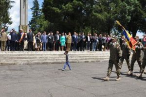 FOTO: Prefectul în vizită la Oarba de Mureş de Ziua Eroilor