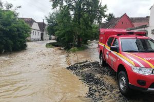 Despagubiri de peste un milion şi jumătate de lei pentru sinistraţii din inundaţii în trei localităţi sibiene