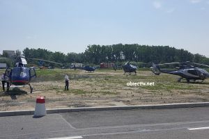 Cu elicopterele în parcare la Value Center Slobozia.