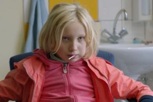 CRONICĂ FILM. Când ea se dezlănţuie, sistemul se face ţăndări – „Copilul-problemă“ la TIFF