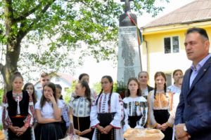 Foto, Video: Eroii din Solovăstru şi Jabeniţa, cinstiţi de Praznicul Înălţării Domnului