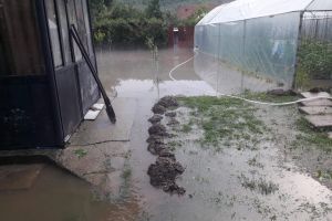 Dâmboviţa: Gospodării inundate la Valea Mare