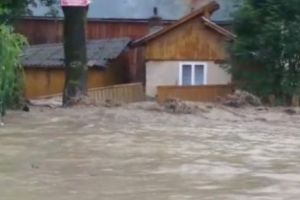 Este prăpăd! Cod Galben şi Portocaliu în 33 de judeţe. Ce se întâmplă, de fapt, în România?