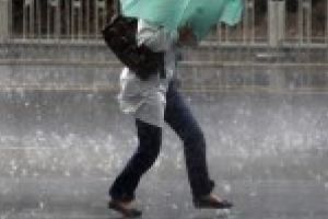 Alerta meteo! Braila sub cod galben de vreme rea. Ploi puternice, furtuna si caderi de grindina