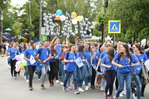 Absolvenţii Universităţii din Suceava vor mărşălui pe străzile Sucevei