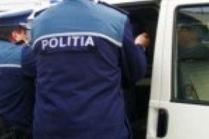 Trei infractori braileni sperau ca se pot sustrage mandatelor de executare a pedepselor. Politistii le-au dejucat planurile trimitandu-i direct la inchisoare