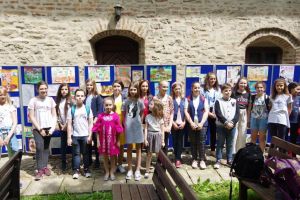 Vernisajul Expoziţiei-concurs de desene „Vis de copil în casa bunicilor”, ediţia a ...