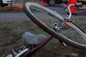 Bărbat rănit după ce a căzut de pe biciclietă – Era beat criţă