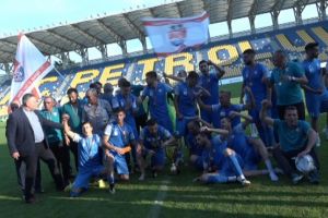 Eventul şi barajul!