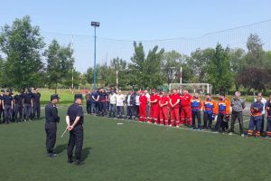FOTO Competiţie între pompierii civili de la Sibiu – Au câştigat cei de la Carrefour