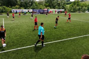 VIDEO Botoşaniul, gazda turneului regional de mini-fotbal. Echipe din nouă judeţe se întrec pe baza sportivă Junior