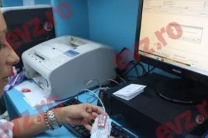 Coşmarul cardurilor de sănătate. Salarii de 5.000 de euro pentru IT-iştii care găsesc soluţia