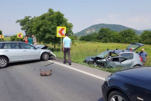Accidentul de la Leşnic, provocat de un tânăr bulgar care a intrat pe contrasens