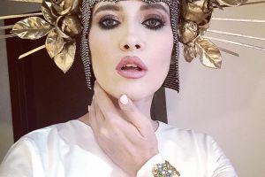 Tânără din Botoşani criticată dur de Iulia Albu. „Arată ca o rochie de mireasă prost făcută”