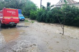 Cod portocaliu de inundaţii în nouă judeţe – La Sibiu este cod galben