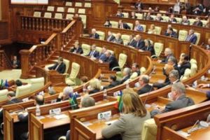 Preşedintele a anunţat noul premier pe Facebook! Guvernul a fost schimbat sâmbătă. Cioloş, reacţie de ultimă oră