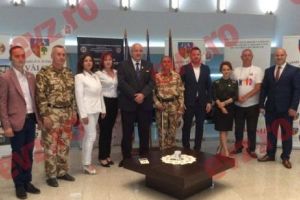 Veteranii dau replica politicienilor care le-au tăiat drepturile. Gest de onoare al militarilor Armatei României