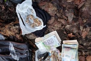 Bărbat înşelat de cinci femei, care au simulat o pană de maşină în faţa casei lui