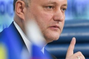 Criza de la Chişinău: Dodon cheamă oamenii la proteste