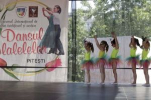 Maraton de dans în Piteşti