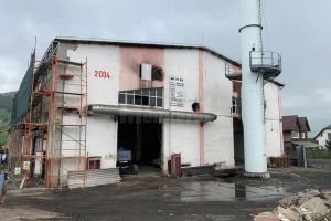 Săptămâna viitoare va fi montat primul cazan nou la centrala termică din Vatra Dornei