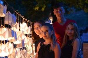 Festivalul Luminii, o nouă ediţie: Orădenii sunt aşteptaţi să aprindă gulguţe în Şanţul Cetăţii