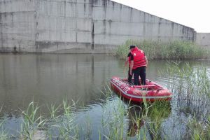 VIDEO Tragedie! Un adolescent a murit înecat în râul Siret