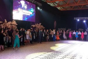 Au fost desemnati castigatorii celei de-a doua editii a Cupei Ovidiu la dans sportiv. Pe podium au urcat si sportivii din orasul Ovidiu (galerie foto)