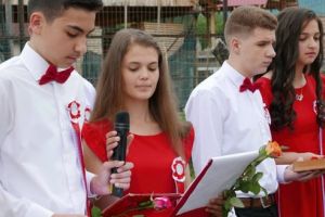 Miriam Paşca şi Nicolae Fiţ, absolvenţii de 10 din Ibăneşti