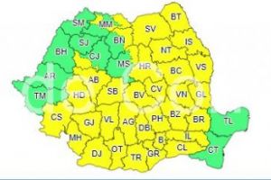 Avertizare meteo. Mai multe judete sub cod galben de vreme rea. Toata tara vizata de o informare meteo