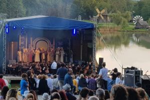 FOTO Aproape 13.000 de vizitatori au trecut pragul Muzeului Astra în weekend