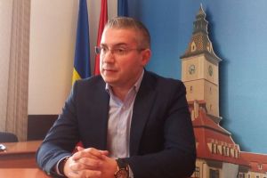 Lucian Pătraşcu: Nu se poate ca un membru din CA-ul Companiei Apa să încaseze peste 3.500 de lei lunar!