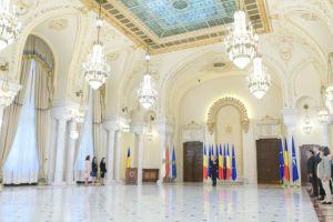 Noii ministri au depus juramantul de investitura la Palatul Cotroceni