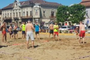 Beach Handball: Un localnic din Ferneziu a lasat fara telefon un sportiv maghiar