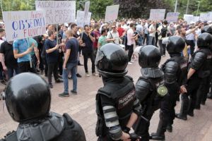 Criză politică la Chişinău. Anunţul făcut de armata moldoveană