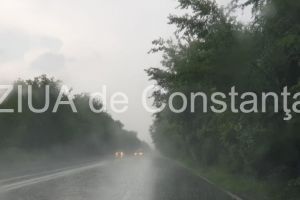 Nu scapam de ploaie si furtuna. A fost emisa o noua avertizare cod galben de vreme severa