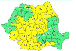 COD GALBEN de FURTUNĂ în Alba: Ploi torenţiale, descărcări electrice, intensificări ale vântului, vijelii şi grindină până la ora 23.00