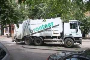 Companie de salubritate amendată pentru că face curăţenie de ochii lumii