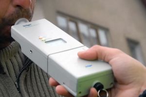 Pericol public: Un şofer beat a acroşat cu maşina un alt autoturism pe şoseaua de centură a Oradiei