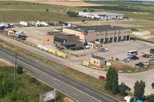 Șoferii prudenţi îşi verifică încărcarea cu freon a instalaţiei de climatizare la service-ul Paul Trans