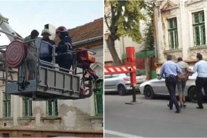 VIDEO. Hoţ prins în podul unei case, în municipiul Satu Mare. Au intervenit şi pompierii