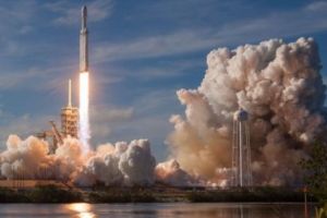 Cea mai puternică rachetă din lume, a companiei SpaceX, lansată pentru a treia oară