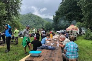 Ziua Liliacului Carpatin: Aqua Crisius invită bihorenii la o sărbătoare a ariei protejate de pe Valea Iadului