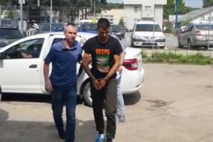 MORENI – Doi bărbaţi reţinuţi după un scandal într-un local (VIDEO)