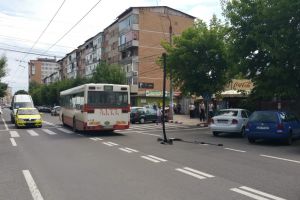 DE LA CITITORI: Ce ne mai pică în cap pe şosea? Diverse