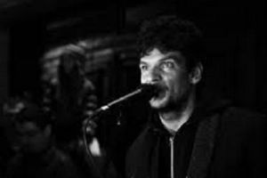 Reacţie controversată a lui Tudor Chirilă: „Ar fi o greşeală ca Guvernul să-şi dea demisia” 