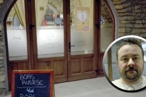 Patronul de la Ospătaria Veche,  evacuat din casă şi internat la Socola pentru violenţe împotriva familiei