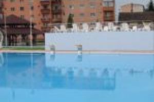 A 8-a minune! Se deschide ştrandul din Lugoj, dar programul de supermarket nu se schimbă