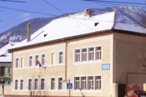 Primăria Zărneşti caută constructor pentru reabilitarea şi modernizarea şcolii gimnaziale nr.3